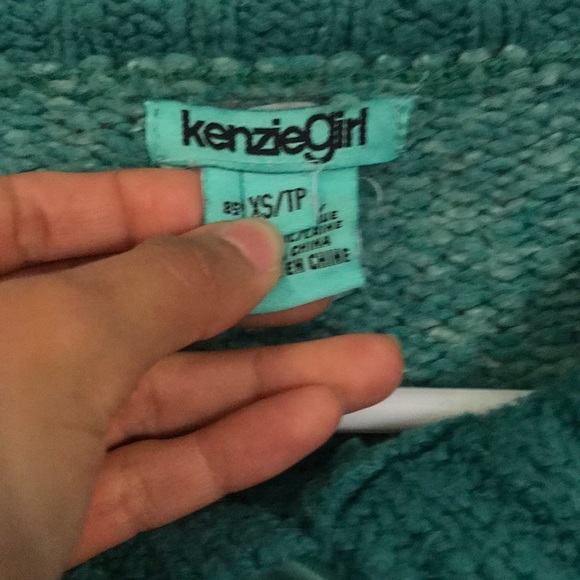 ⭐️3 for 10⭐️ Kenzie Girl. Preloved green cardigan - Picture 8 of 9